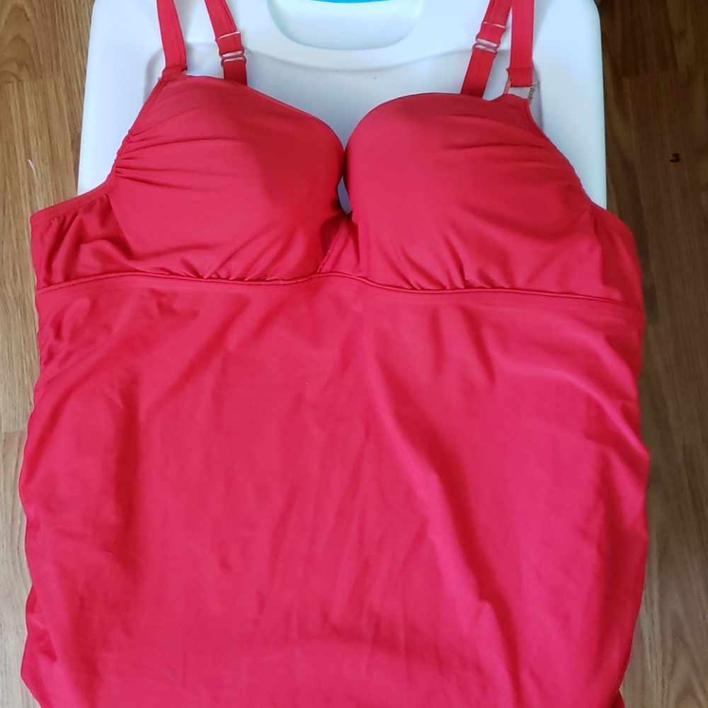 42B fitted Red Lane Bryant Tankini w/built in bra